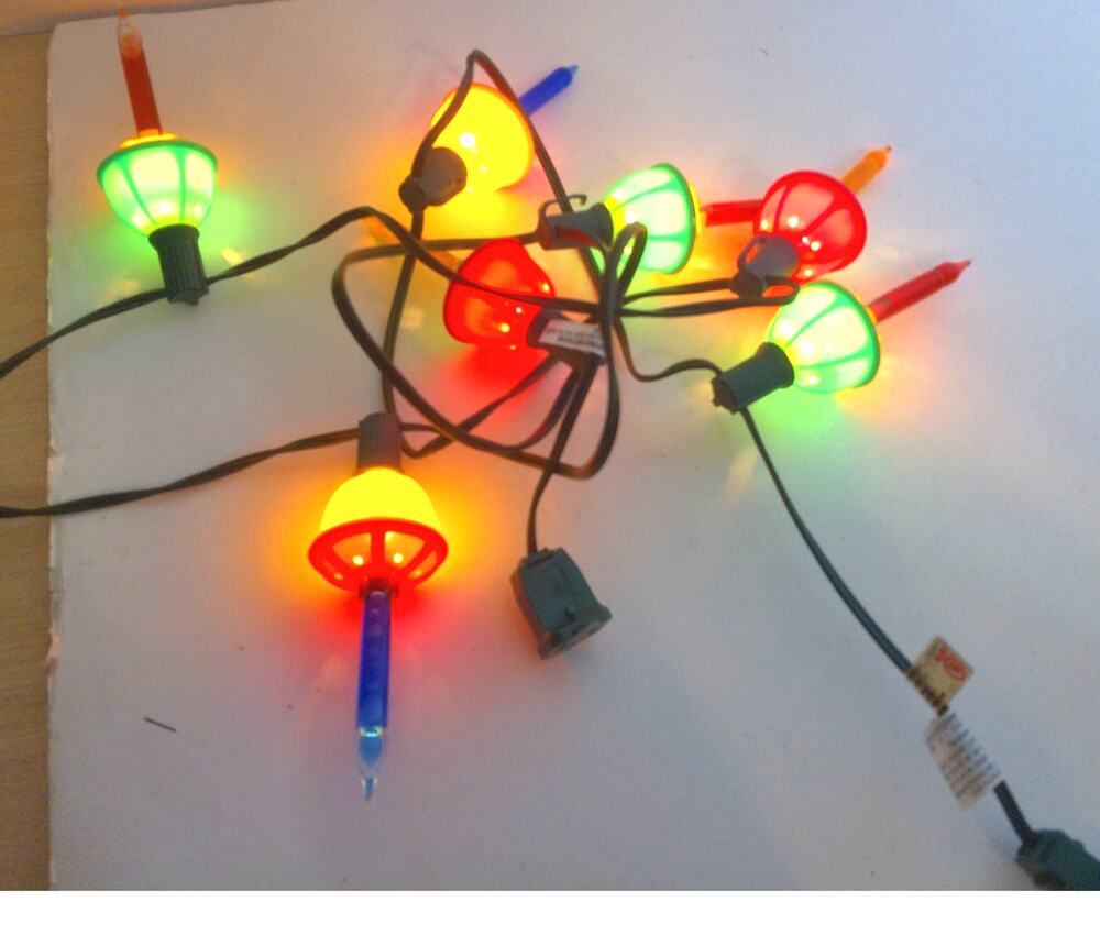 Vintage Christmas Multicolor Bubble Lights 7 Lights READ